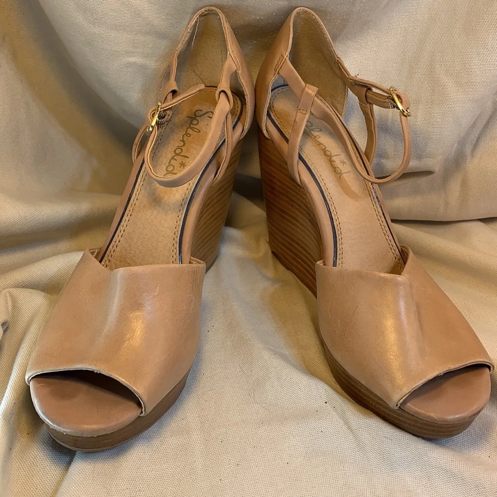 Splendid almost NEW fine leather stacked platforms